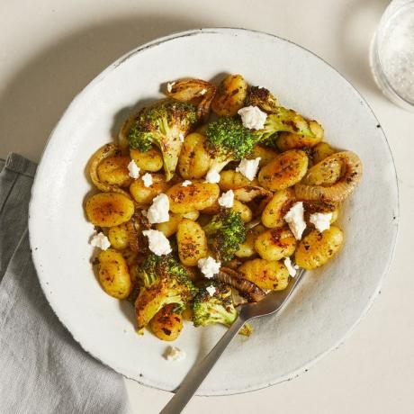 Gnocchi og brokkoli ark-panne middagsoppskrift