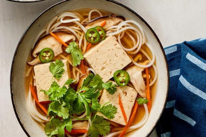 Enkel Pho-ish grønnsaksuppe