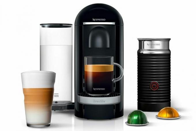 Amazon Nespresso VertuoPlus Deluxe kaffe- og espressomaskin fra Breville med melkeskummer