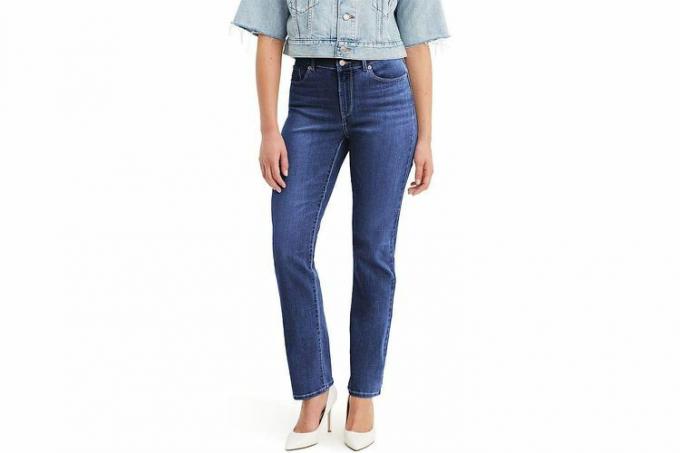 Amazon Levi's klassiske rette jeans for kvinner (også tilgjengelig i Plus)