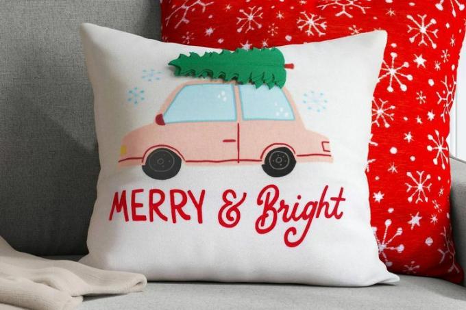 Target Black Friday Wondershop Merry and Bright Car Brodert Christmas Square Pute