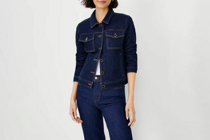 Ann Taylor dongerijakke i Clean Dark Wash